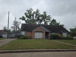 Pre-foreclosure in  Falling Creek Dr Houston, TX 77068