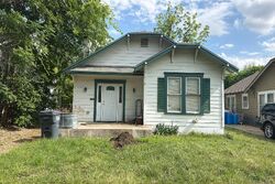 Pre-foreclosure in  Parrott Ave Waco, TX 76707