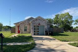  Spencer St, Greenville TX