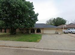Pre-foreclosure in  Belmont Dr Dumas, TX 79029