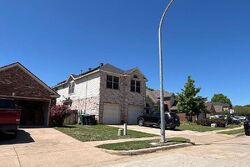 Pre-foreclosure in  Smoke Tree Trl Euless, TX 76040