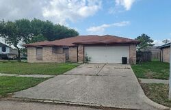 Pre-foreclosure in  Shottery Dr Houston, TX 77015