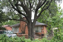  Bradley St, Dallas TX