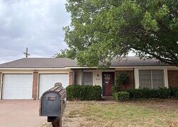 Pre-foreclosure in  70th St Lubbock, TX 79424