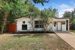 Pre-foreclosure in  Everglade Dr Austin, TX 78745