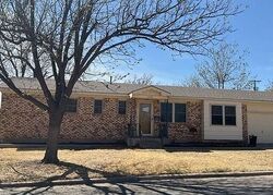 Pre-foreclosure in  Dogwood Ln Pampa, TX 79065