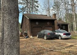 Pre-foreclosure in  Jefferson Dr Palmyra, VA 22963