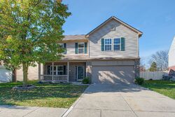 Pre-foreclosure in  Sand Ridge Cir Indianapolis, IN 46237