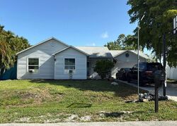  Coral Dr, Fort Myers FL