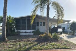 Pre-foreclosure in  Imperial Cir Palmetto, FL 34221
