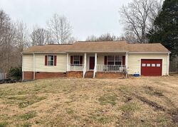 Pre-foreclosure in  Cedar Lake Dr Gloucester, VA 23061