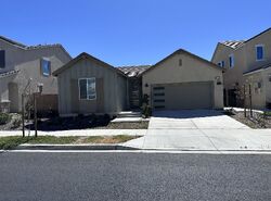 Pre-foreclosure in  Yarrow Ln Fontana, CA 92336