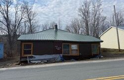 Pre-foreclosure in  Riverside Ave Lunenburg, VT 05906