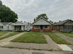 Pre-foreclosure in  Taylor Ave Evansville, IN 47713