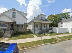 Pre-foreclosure in  Mitchell St Hamtramck, MI 48212