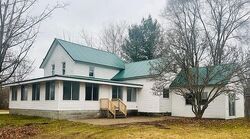  W Weaver Ave, Hesperia MI