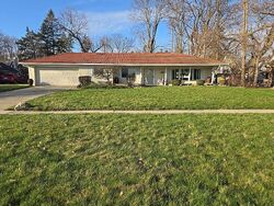 Pre-foreclosure in  Nolen Dr Flint, MI 48504