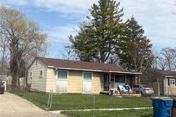 Pre-foreclosure in  Wiard Blvd Ypsilanti, MI 48198