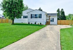 Pre-foreclosure in  Little Hunting Creek Dr Alexandria, VA 22309