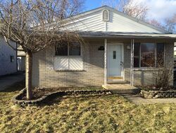 Pre-foreclosure in  Fernwood St Westland, MI 48186