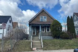 Pre-foreclosure in  N 18th St Milwaukee, WI 53206
