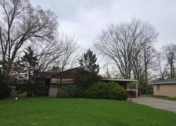 Pre-foreclosure in  Smyers Dr Benton Harbor, MI 49022