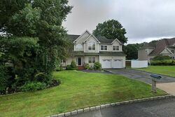Pre-foreclosure in  Debron Ct Centereach, NY 11720