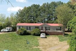 Pre-foreclosure in  Nettlebrook Ln Harmony, NC 28634