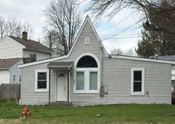  E Main St, Geneva OH