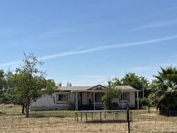 Pre-foreclosure in  Vaughn Ave Merced, CA 95341