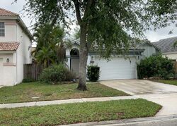 Pre-foreclosure in  Trescott Dr Lake Worth, FL 33467