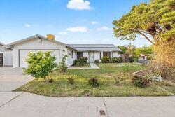 Pre-foreclosure in  Holland Ave Clovis, CA 93611
