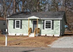 Pre-foreclosure in  Gwendolyn Ave Nw Huntsville, AL 35811