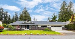 Pre-foreclosure in  Country Club Dr Burlington, WA 98233