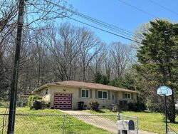 Pre-foreclosure in  County Road 103 Gurley, AL 35748