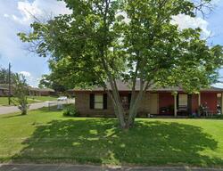 Pre-foreclosure in  E Lawnwood Dr Montgomery, AL 36108
