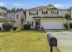 Pre-foreclosure in  Parkmont Way Dallas, GA 30132