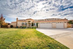Pre-foreclosure in  Giovanni Way Palmdale, CA 93551