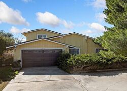 Pre-foreclosure in  Manzanita St Hesperia, CA 92345