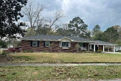 Pre-foreclosure in  S Kennedy St Metter, GA 30439
