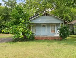 Pre-foreclosure in  Millerfield Rd Macon, GA 31217