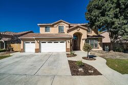 Pre-foreclosure in  PARADISE LOOP Lemoore, CA 93245
