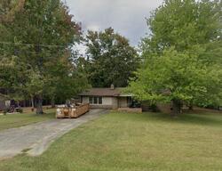 Pre-foreclosure in  Robinson Dr Carrollton, GA 30117