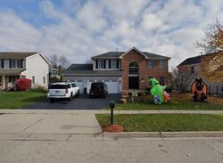 Pre-foreclosure in  Barnes Rd Elgin, IL 60124