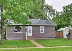 Pre-foreclosure in  W Washington St Mendon, IL 62351