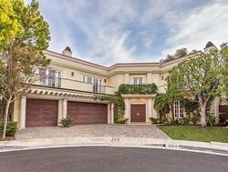 Pre-foreclosure in  Toppington Dr Beverly Hills, CA 90210