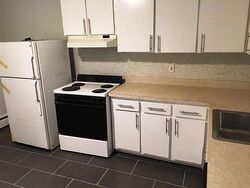 Pre-foreclosure in  Terrace Gdns Wallingford, CT 06492