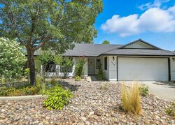 Pre-foreclosure in  Magnums Way Redding, CA 96003