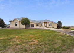 Pre-foreclosure in  Quail Run Rd Watkins, CO 80137