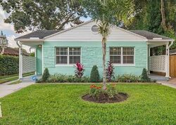 Pre-foreclosure in  E Amelia St Orlando, FL 32803